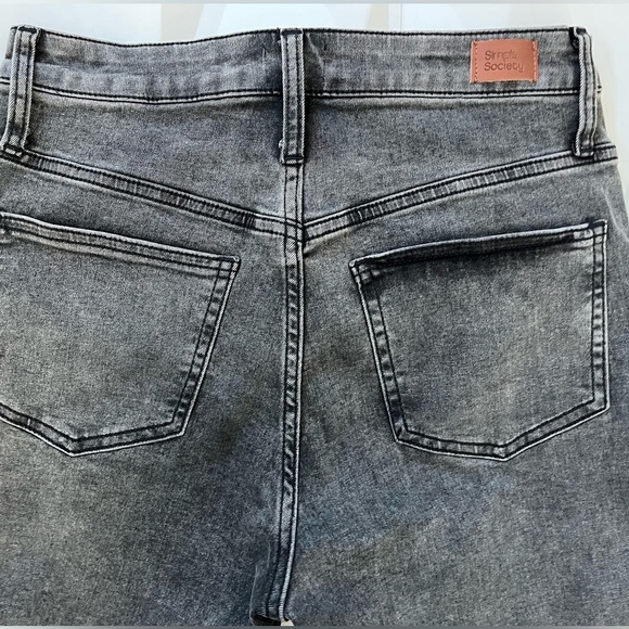 🫟Women’s Distressed Gray Jeans Size:28/7 - Picture 8 of 11